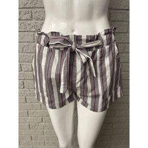 Harmony Girls Striped Paper Bag Style Short Size 6 (juniors)